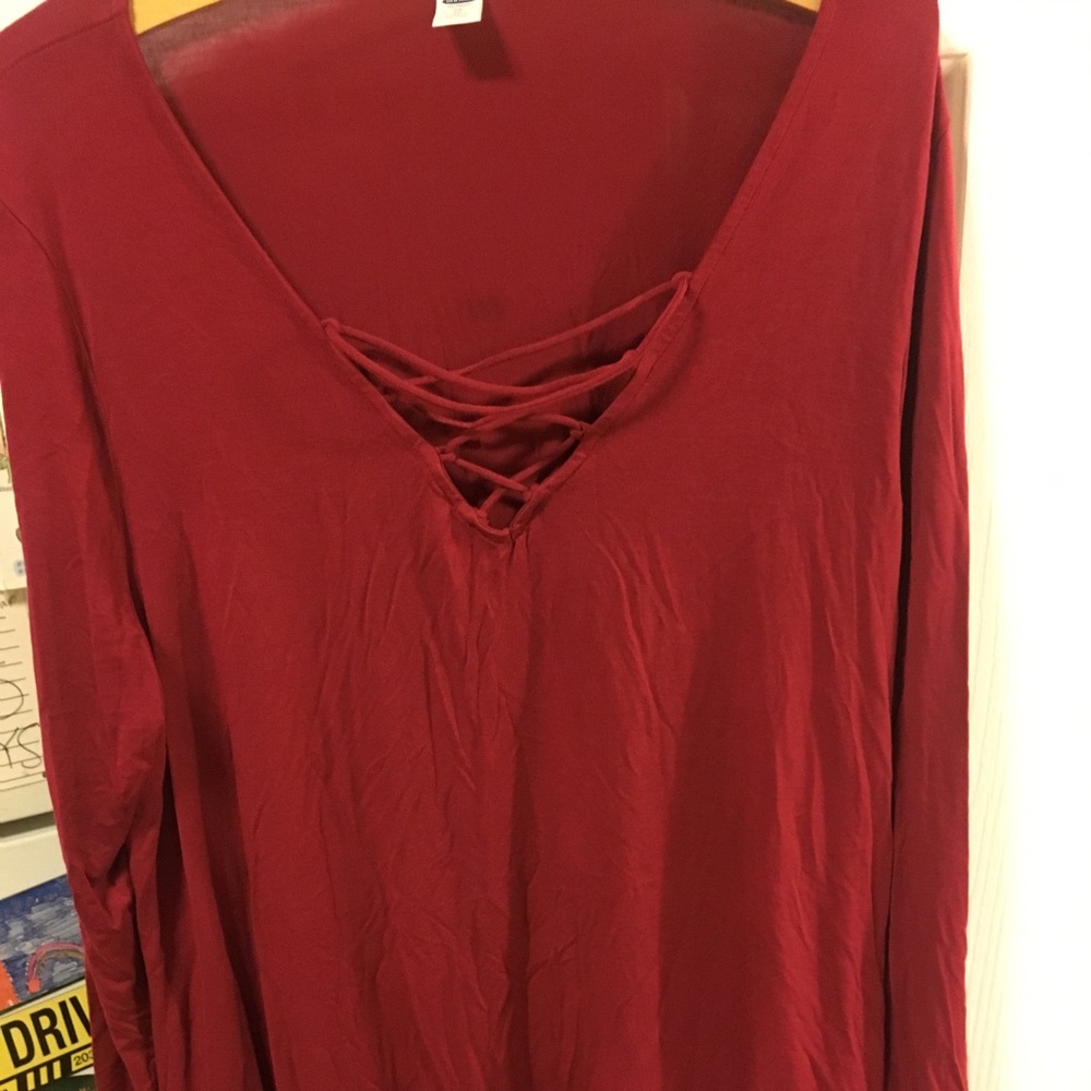 RED FLATTERING SHIRT